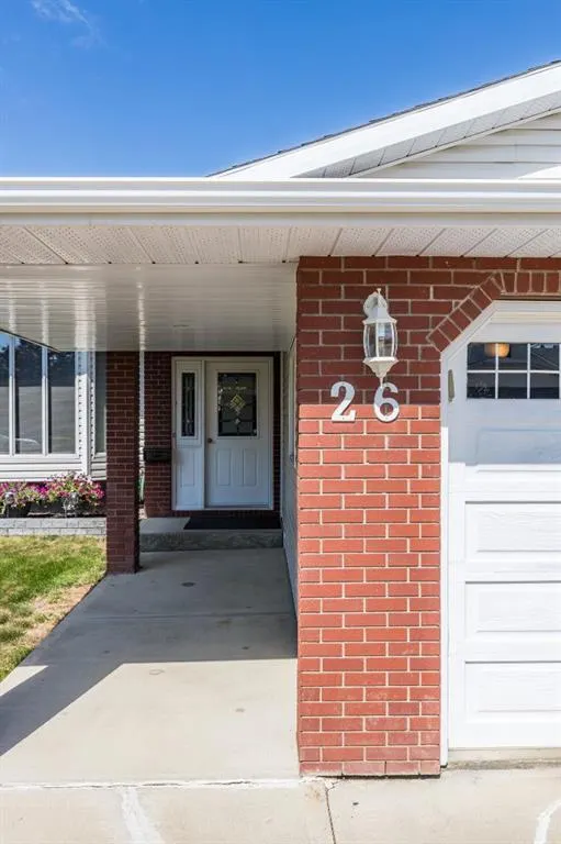26 Shaw Crescent SE