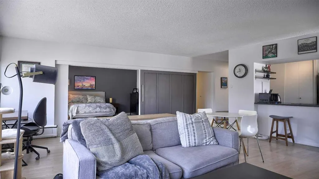 1209 6 Street SW, #1004