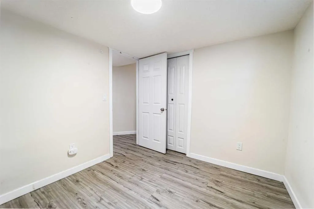 12 Whitmire Bay NE