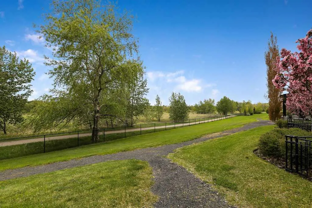 131 Quarry Way SE, #404