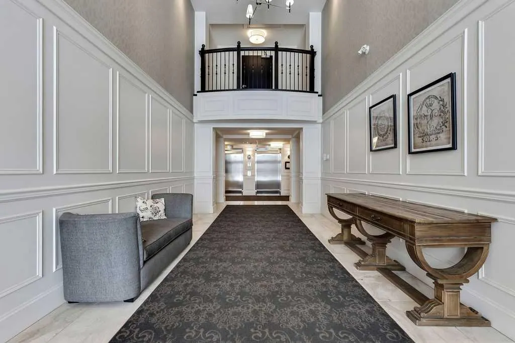131 Quarry Way SE, #404
