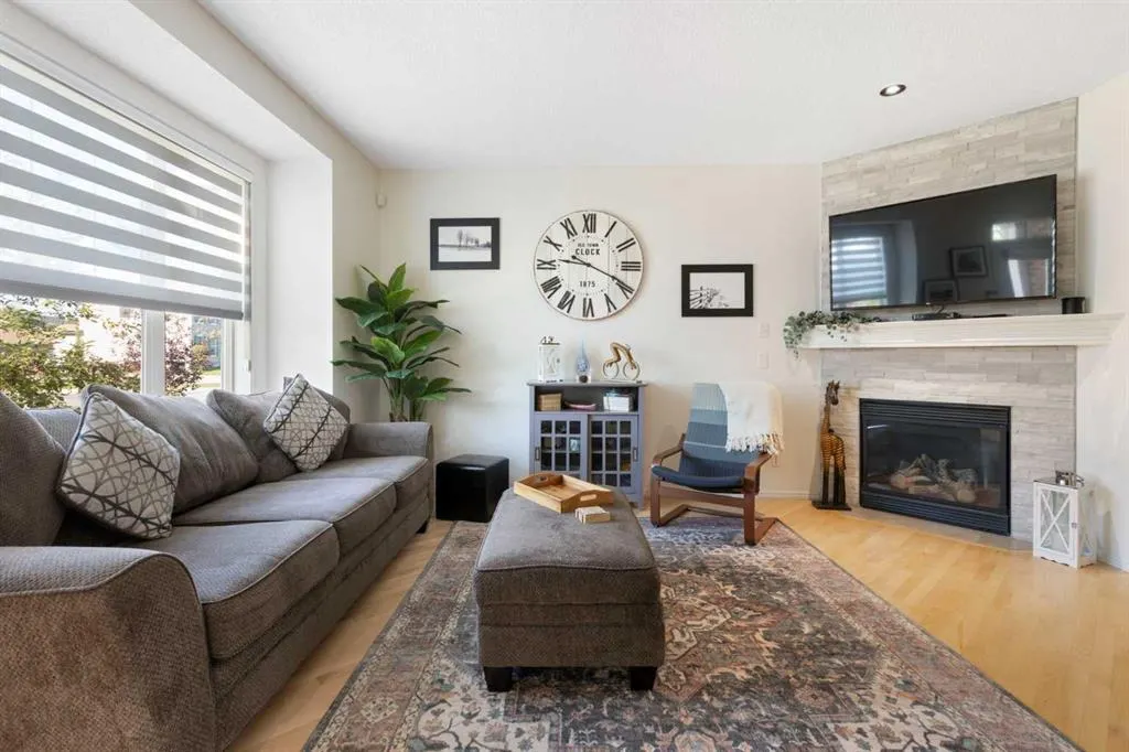 38 Prestwick Drive SE