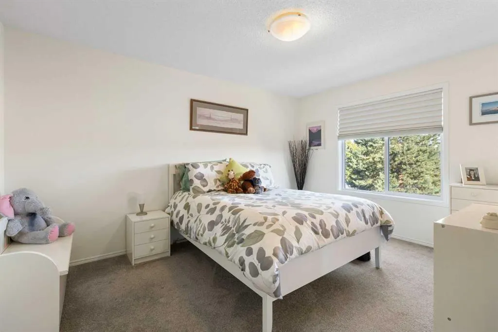 38 Prestwick Drive SE