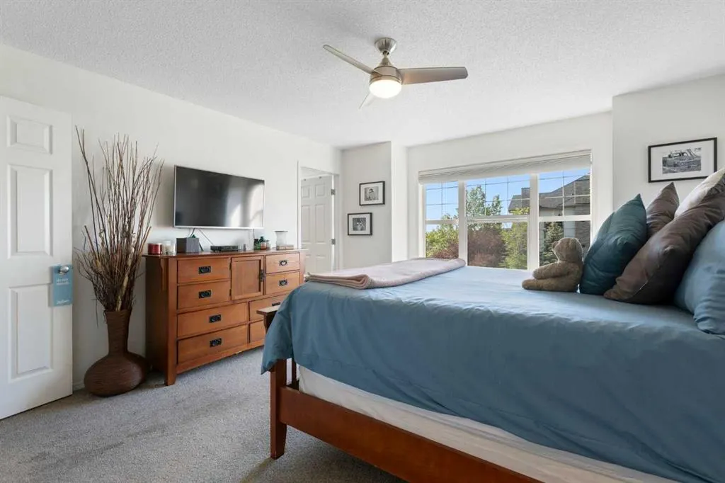 38 Prestwick Drive SE