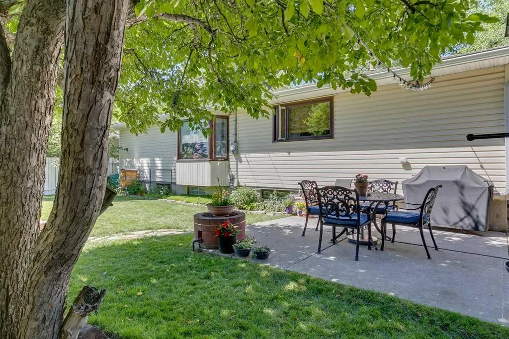 126 Westwood Drive SW