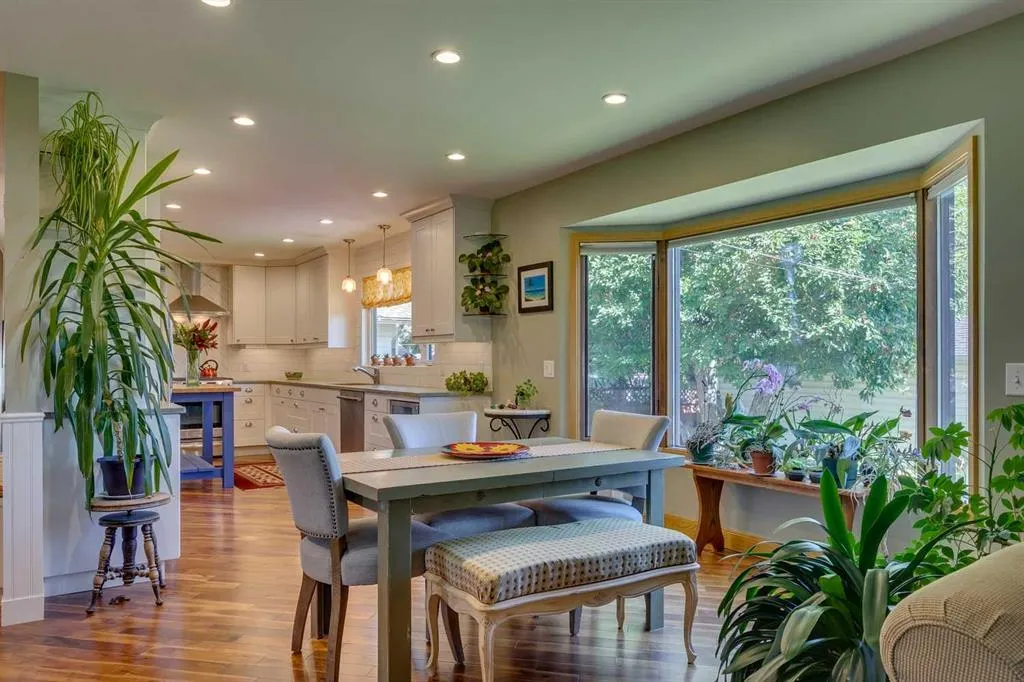 126 Westwood Drive SW