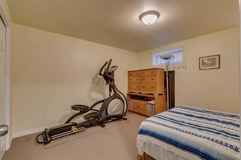 126 Westwood Drive SW