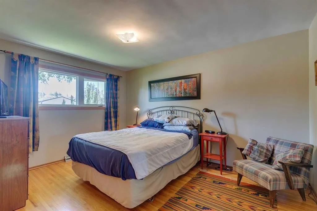 126 Westwood Drive SW