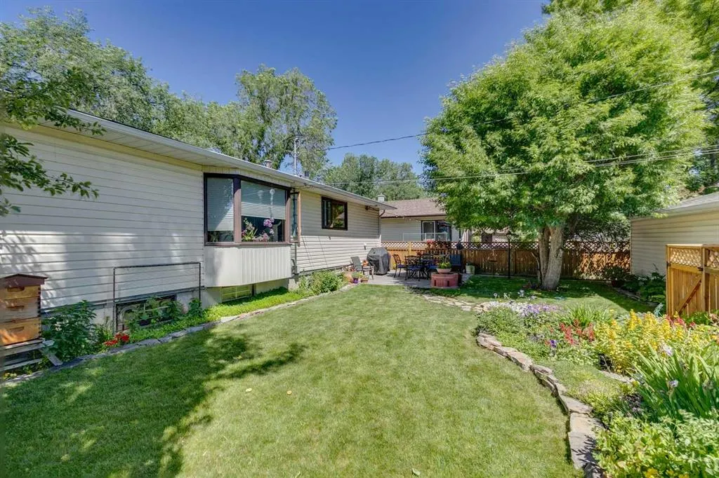 126 Westwood Drive SW