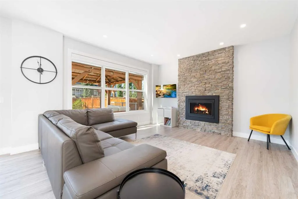 141 Masters Terrace SE