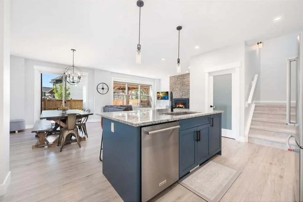 141 Masters Terrace SE