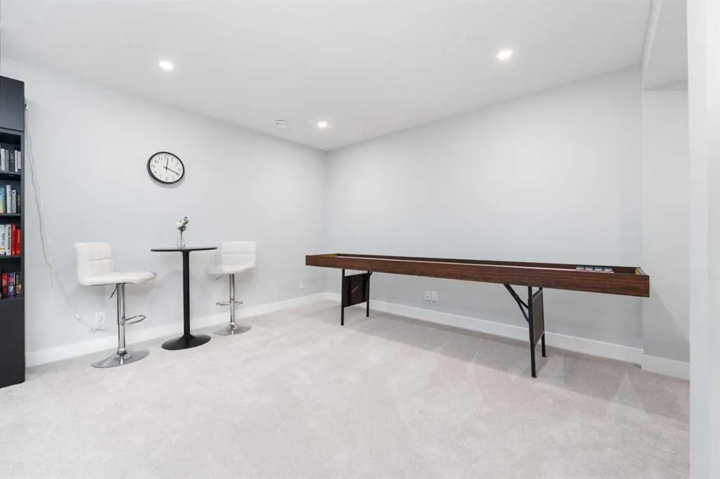 141 Masters Terrace SE