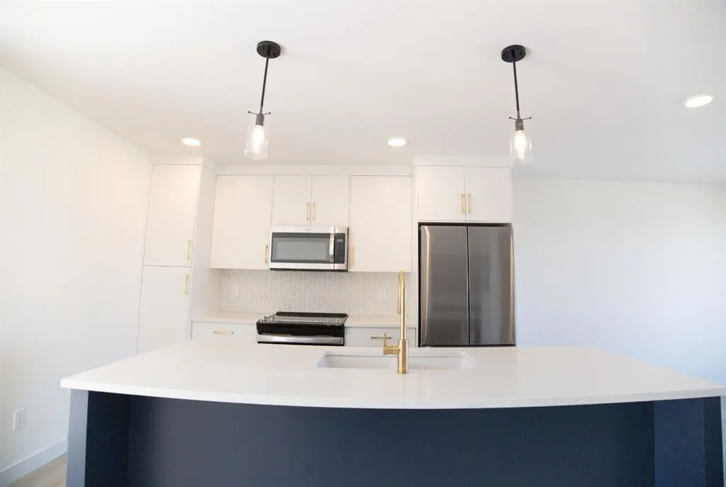 20 Vincent Gate
