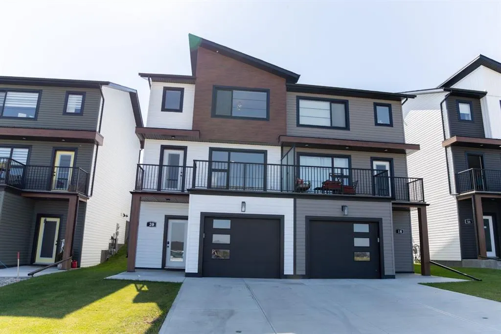 20 Vincent Gate