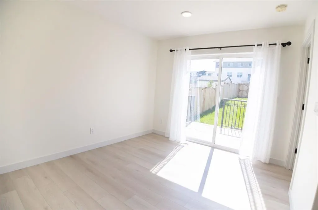 20 Vincent Gate