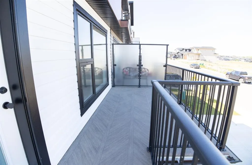 20 Vincent Gate