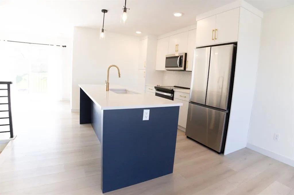 20 Vincent Gate