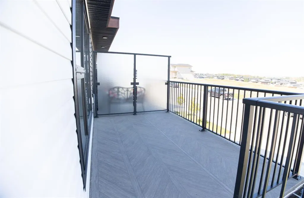 20 Vincent Gate