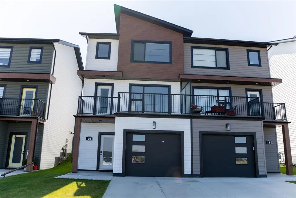 20 Vincent Gate