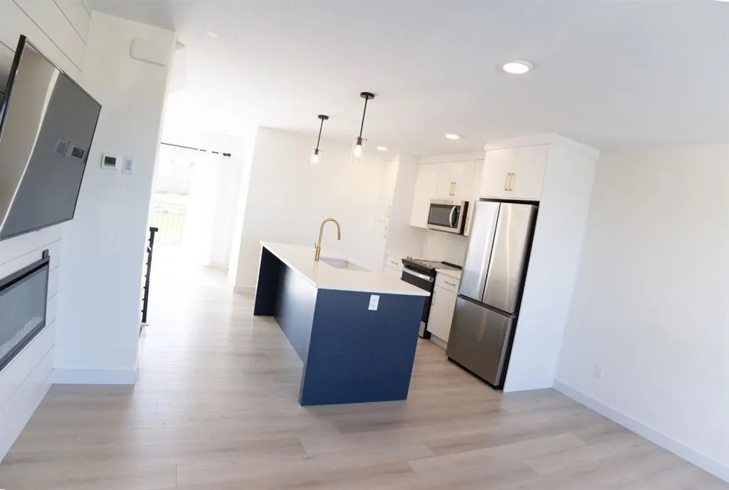 20 Vincent Gate