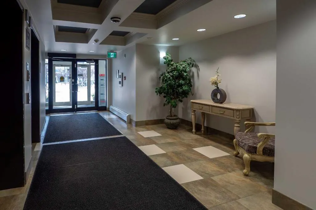 136C Sandpiper Road, #102