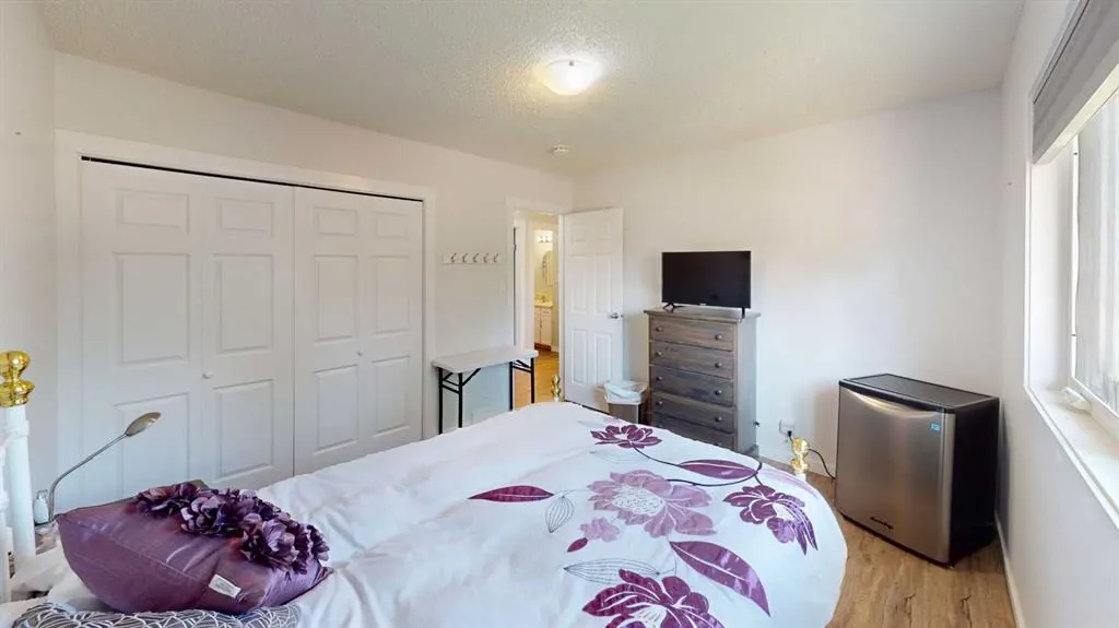 6406 Poplar Drive