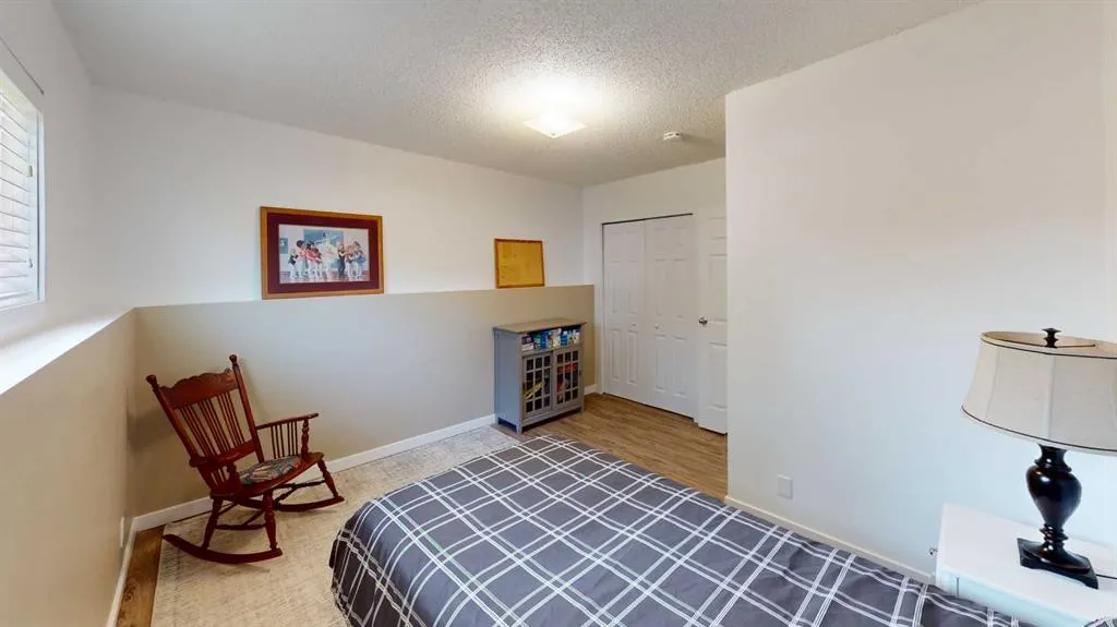 6406 Poplar Drive