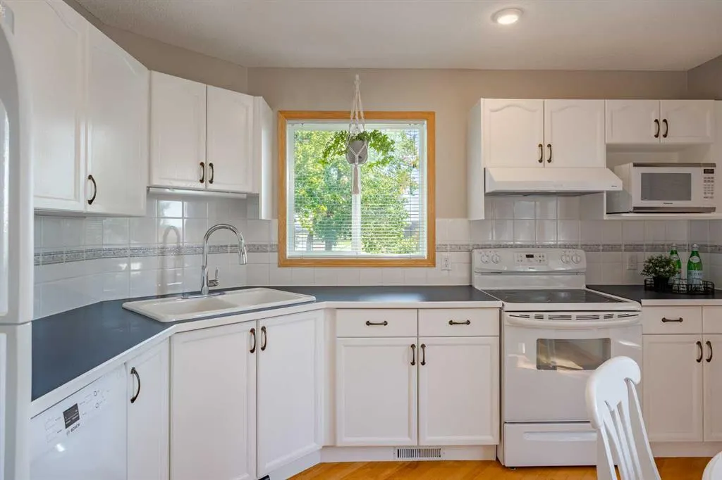 900 Allen Street SE, #16