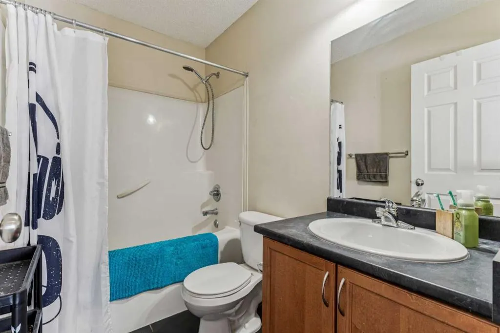 3096 New Brighton Gardens SE