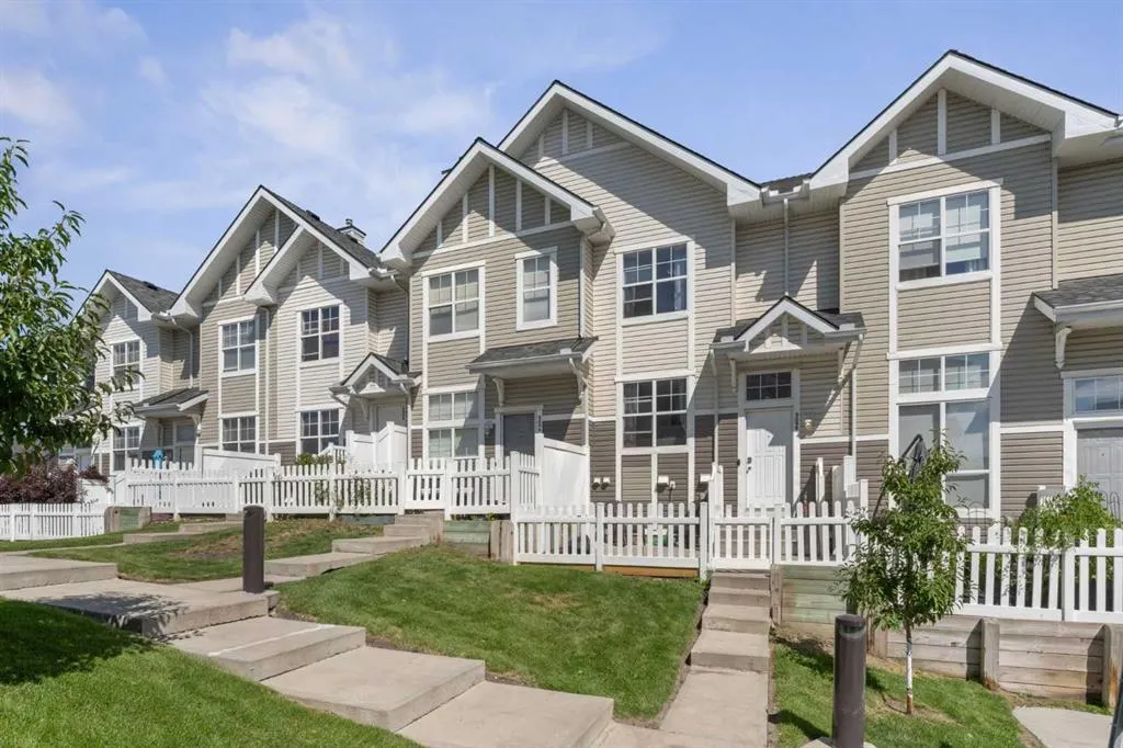 3096 New Brighton Gardens SE