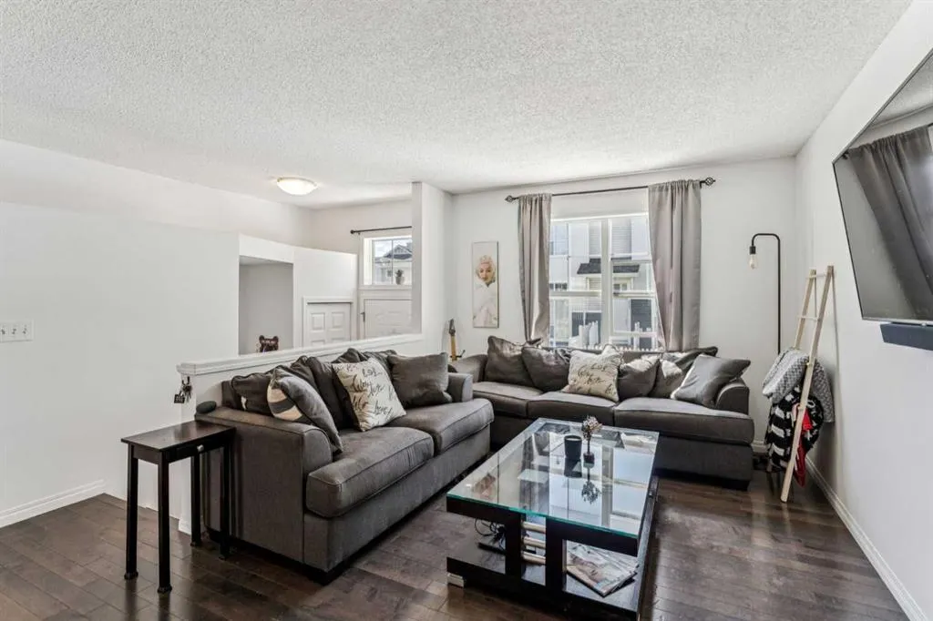 3096 New Brighton Gardens SE