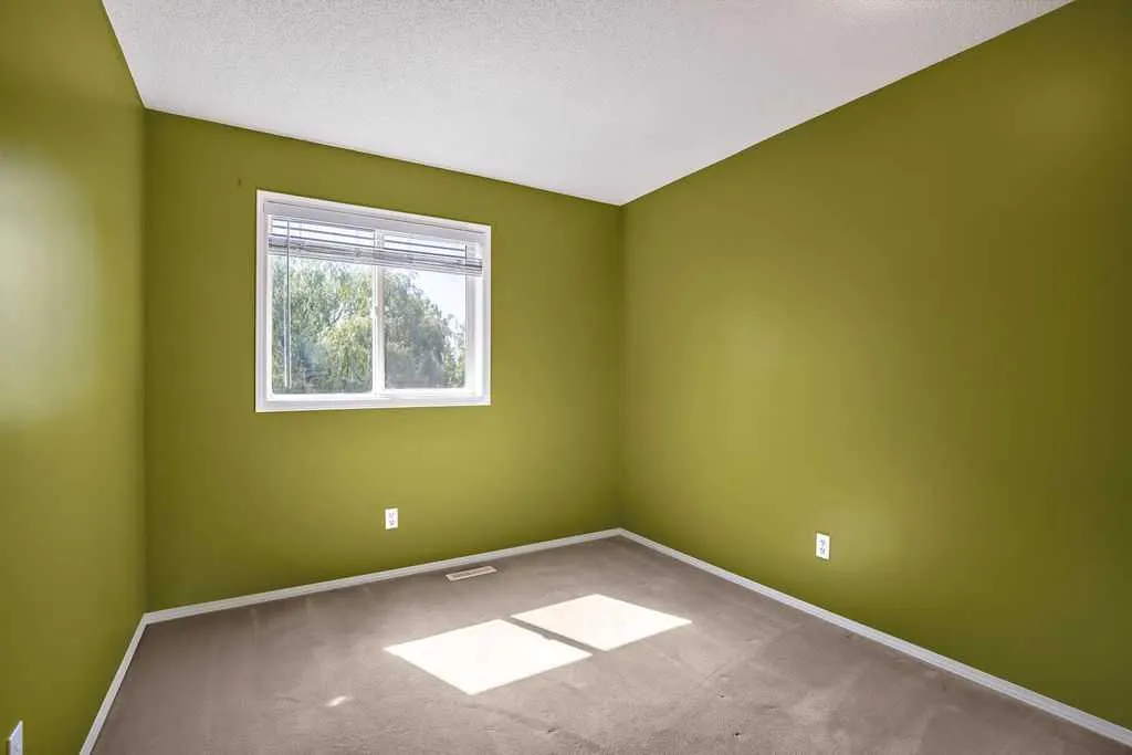 214 Mt Lorette Place SE