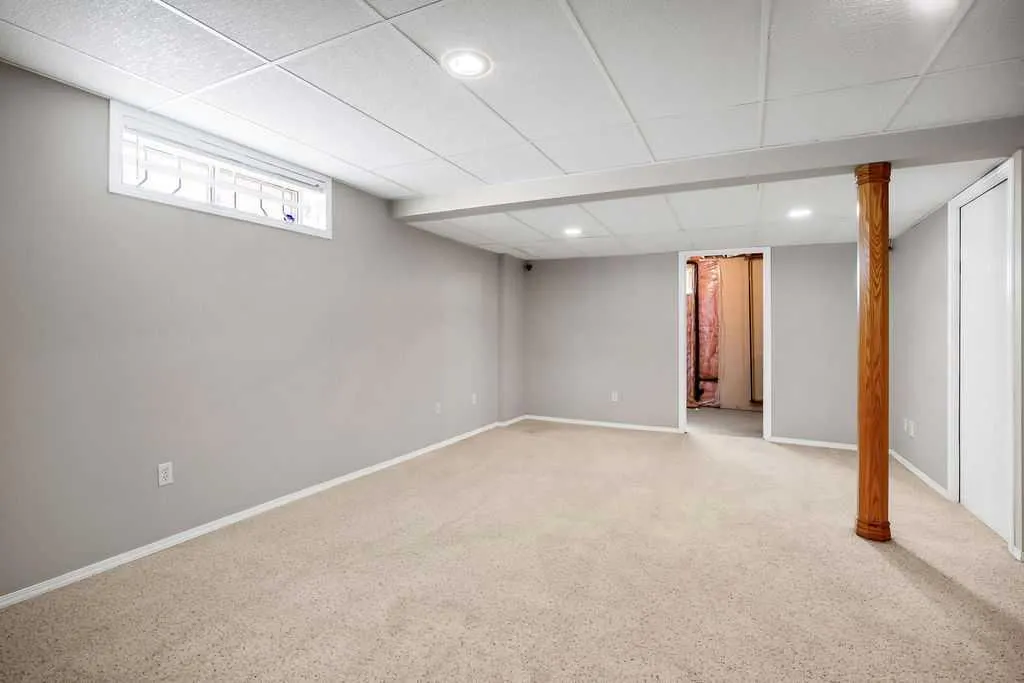 214 Mt Lorette Place SE