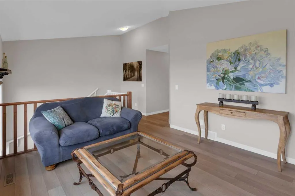 182 River Heights Crescent