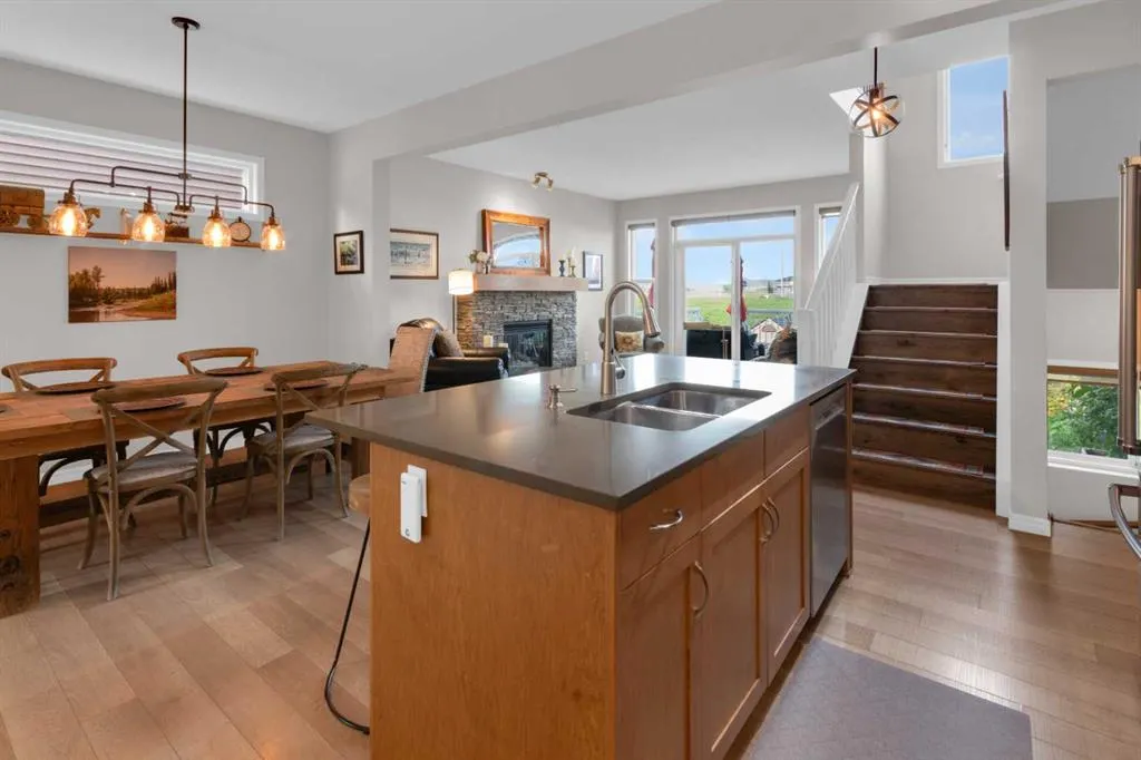 182 River Heights Crescent