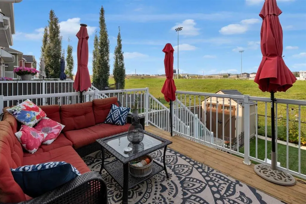182 River Heights Crescent