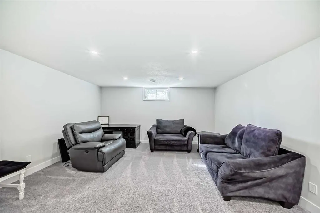 19 Templeridge Place NE