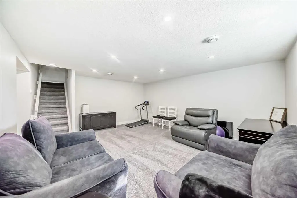 19 Templeridge Place NE