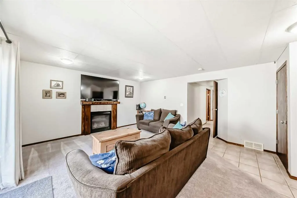 283 Highland Circle