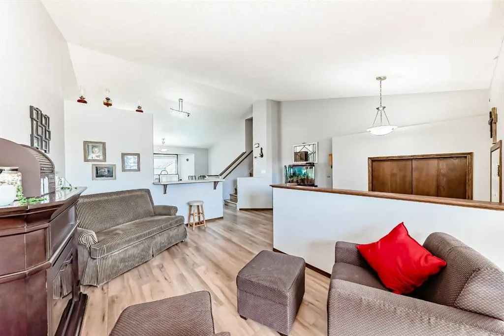 283 Highland Circle