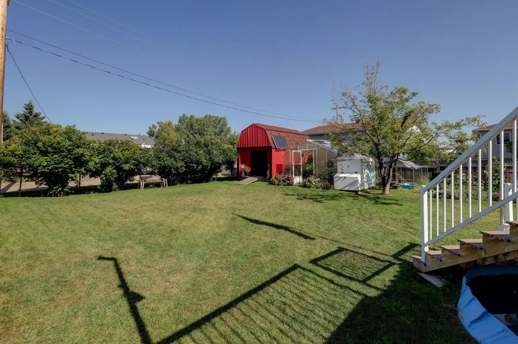 426 9 Street
