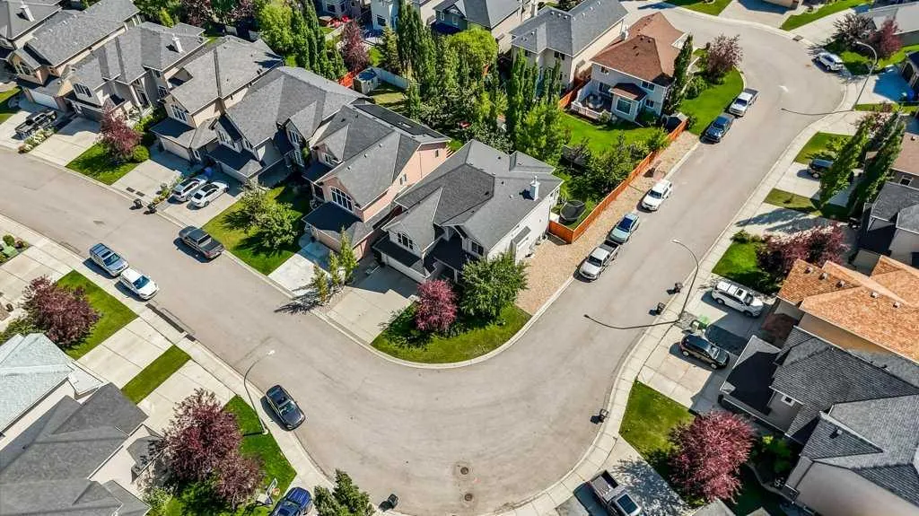 164 Tuscany Glen Park NW