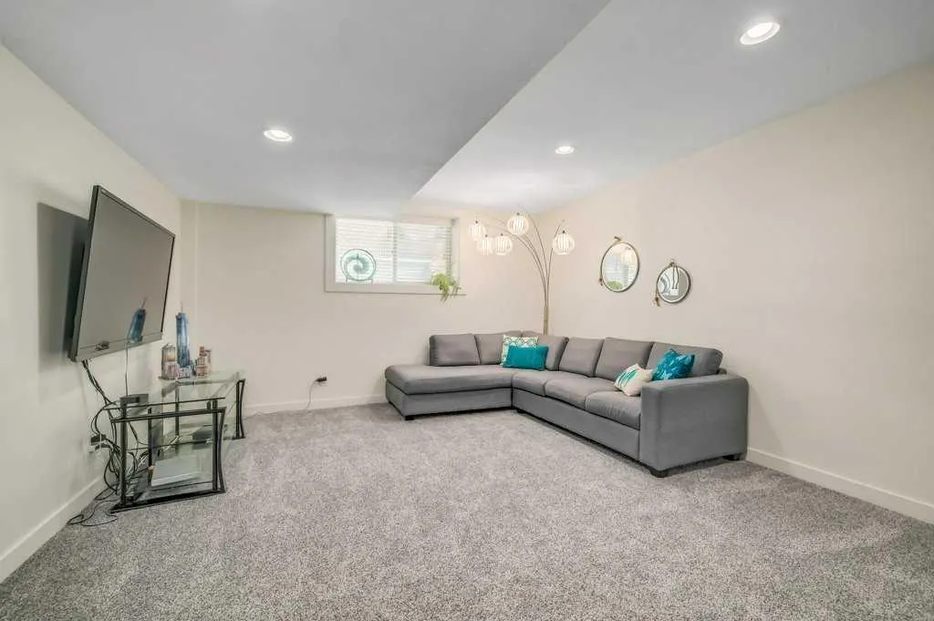 164 Tuscany Glen Park NW
