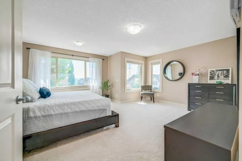 164 Tuscany Glen Park NW