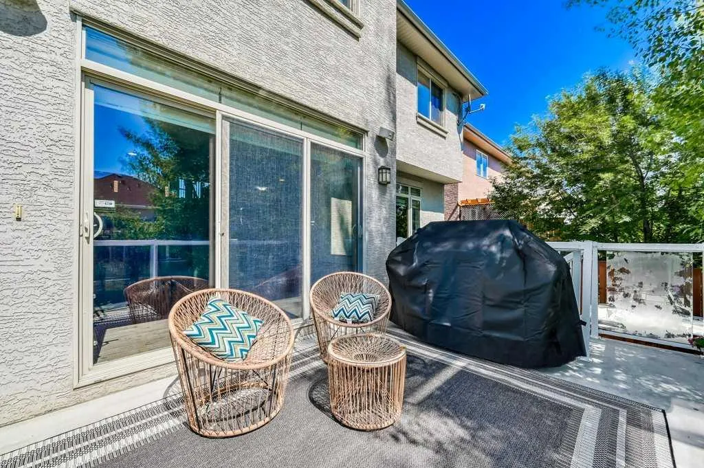 164 Tuscany Glen Park NW