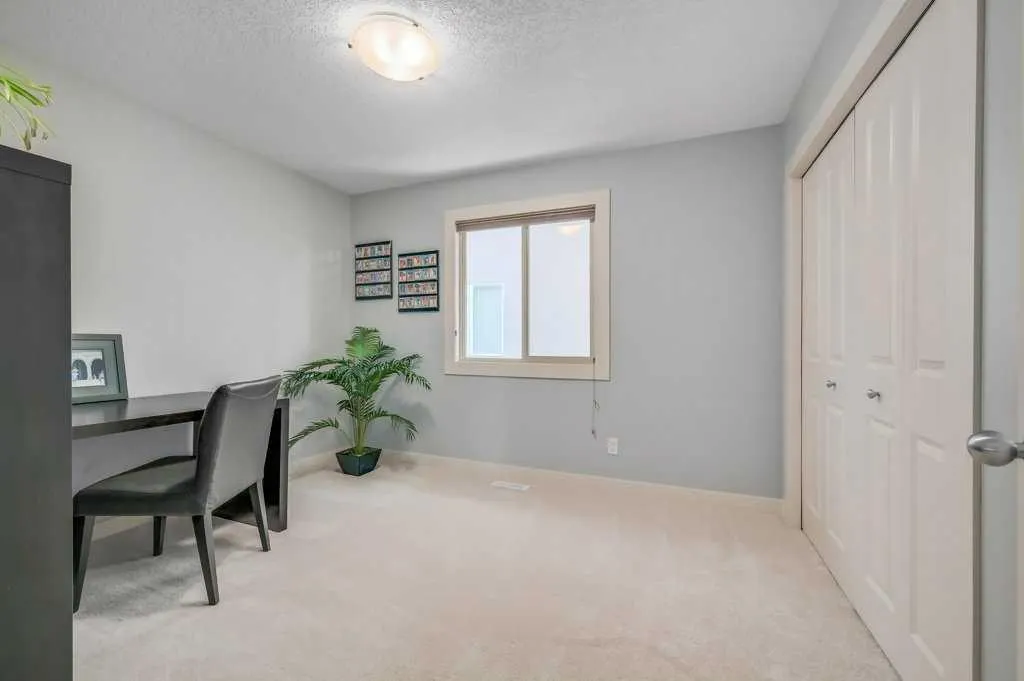 164 Tuscany Glen Park NW