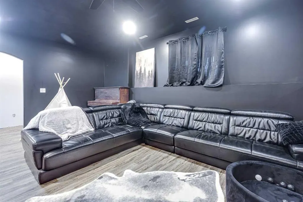 4936 Aspen Lake Boulevard