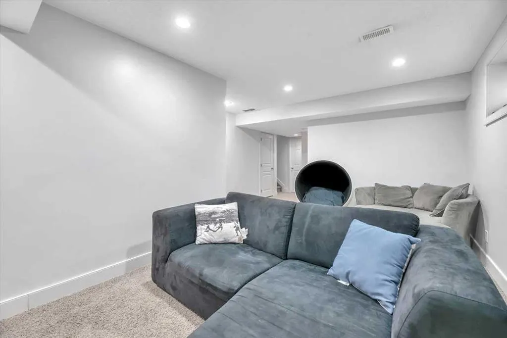 156 New Brighton Lane SE