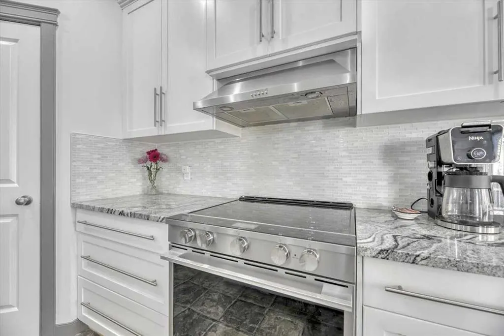 156 New Brighton Lane SE