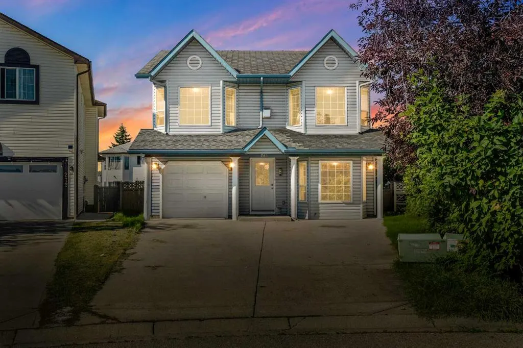 285 Fresno Place NE